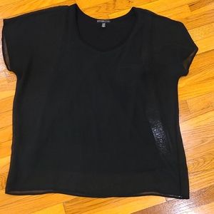 Design History Short Sleeve Top